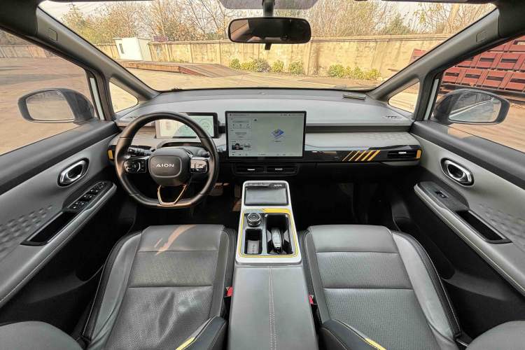 Used AION Y 2022 70 Intelligent Edition Lithium Iron Phosphate