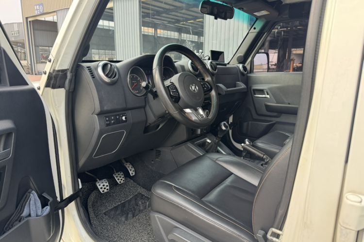 Used  BJ40 2016 40L 2.0T Manual All-Wheel Drive Prestige Edition