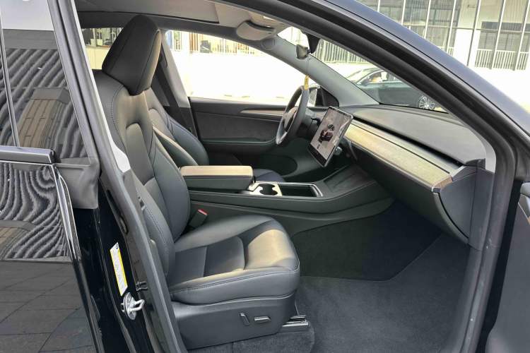 Used Tesla Model Y 2022 Revised Version Long-Range All-Wheel Drive