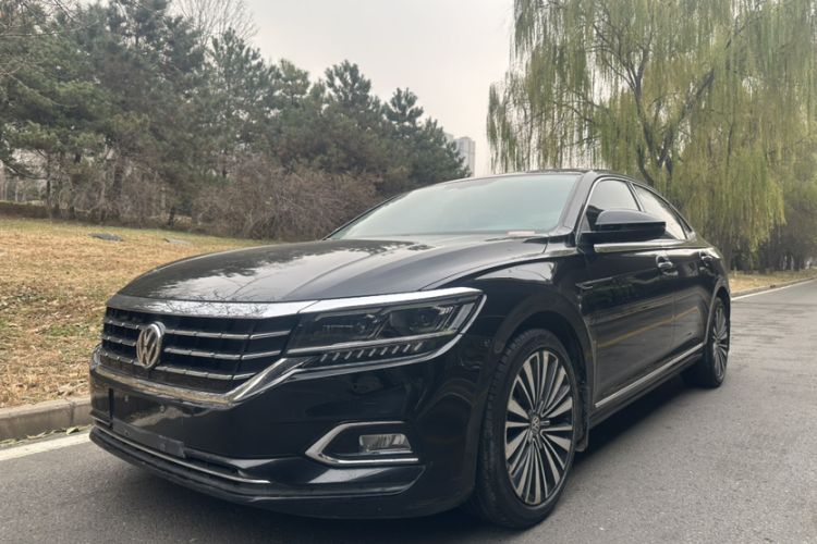 Used Volkswagen Passat 2019 330TSI Luxury Edition China VI Standard