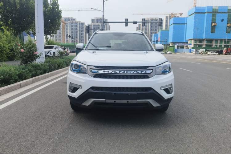 Used Changan CS75 2017 Shangkui Edition 1.5T Manual Fengxiang Model
