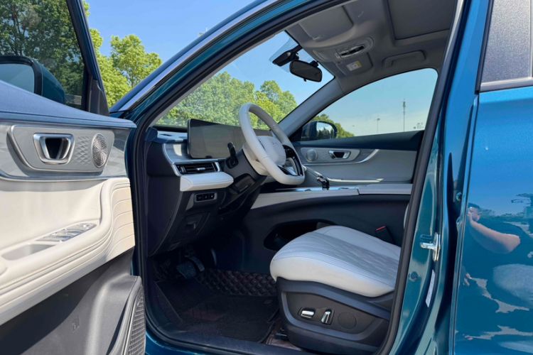 Used Chery Tiggo 7 PLUS New Energy 2023 1.5T ZhiShang Trim
