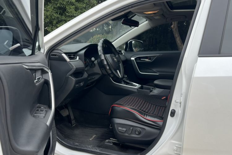 Used Toyota Wildlander 2021 2.0L CVT Two-Wheel Drive Luxury Edition
