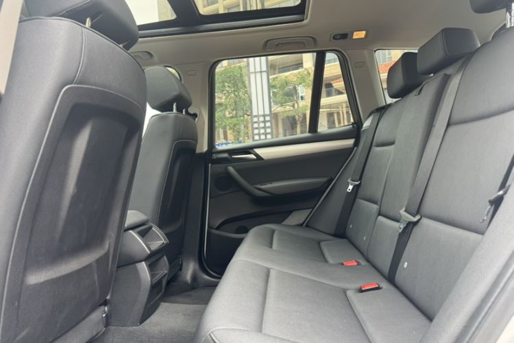 Used BMW X3 2016 sDrive20i
