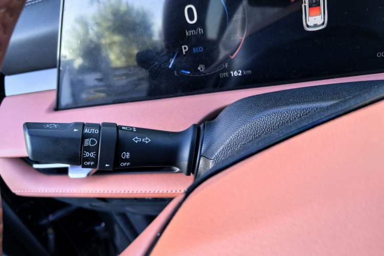 Used Changan CS75 PLUS 2023 3rd Generation 1.5T Automatic Prestige Model
