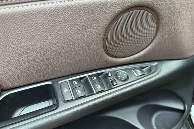 Used BMW X5 2015 xDrive28i
