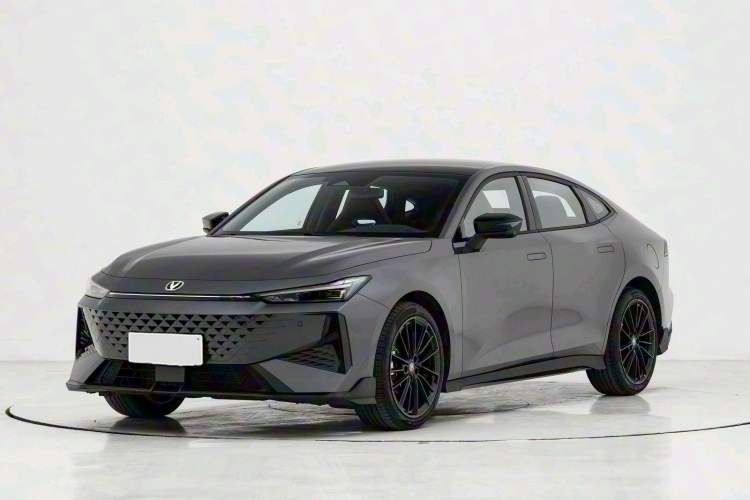 Used Changan UNI-V 2024 1.5T Prestige Sport Edition