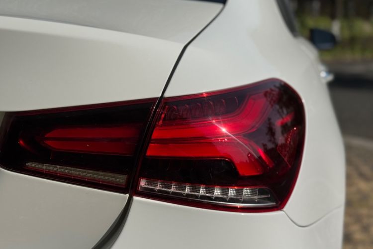 Used Mercedes-Benz A-Class 2021 A 200 L Sport Sedan Fashion Model
