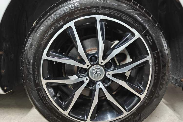 Used BYD Song MAX 2017 1.5T Automatic Smart Connect Elite 7-Seater
