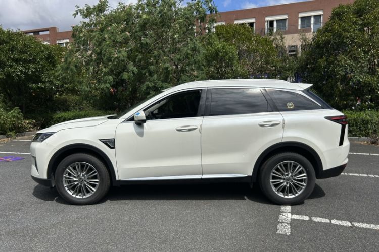 Used Venucia Star 2021 260T Automatic 48V Mild Hybrid Turbocharged Star Achieve Edition
