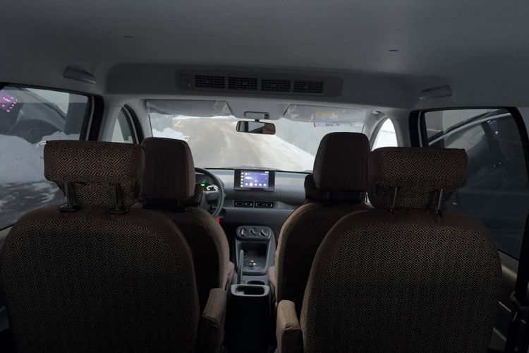 Used Wuling Hongguang New Energy 2025 Extended-Range Hybrid 50KM Comfort Version
