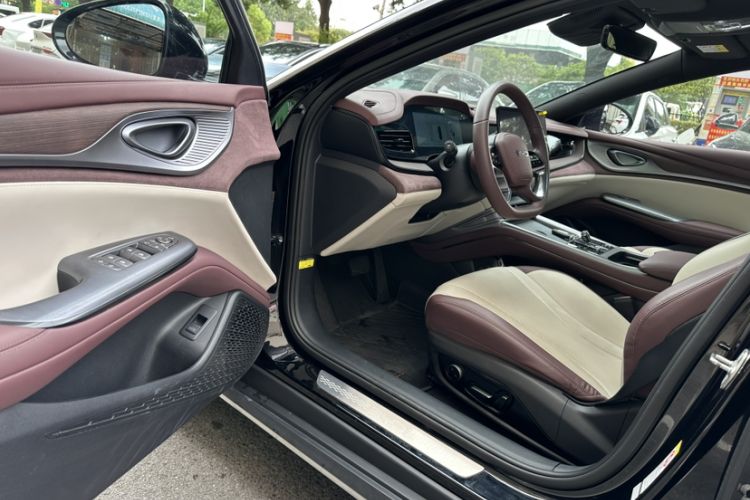 Used BYD Seal 2023 DM-i 1.5L 121km Prestige Model
