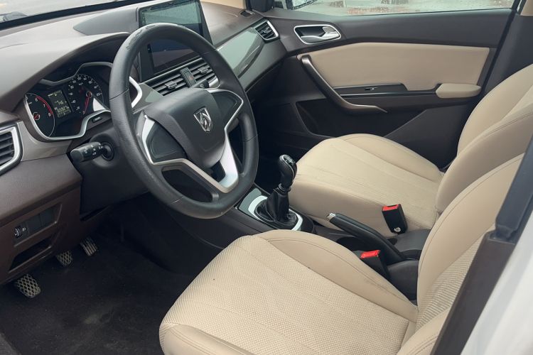 Used Baojun 310W 2017 1.5L Manual Comfort Model China V Standard