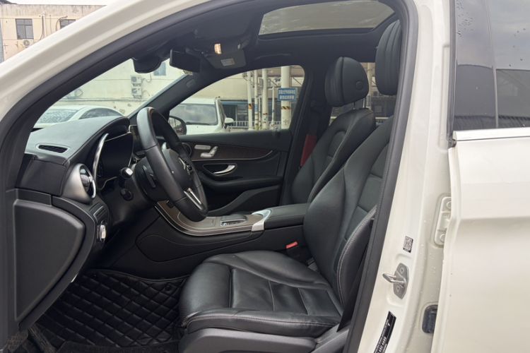 Used Mercedes-Benz GLC 2020 Facelift GLC 300 L 4MATIC Dynamic Edition
