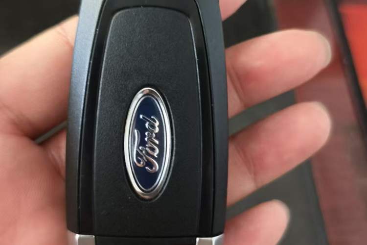 Used Ford Edge 2020 EcoBoost 245 Two-Wheel Drive Titanium 7-Seater
