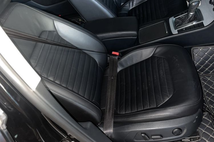 Used Volkswagen Magotan 2015 1.8TSI Advanced Model
