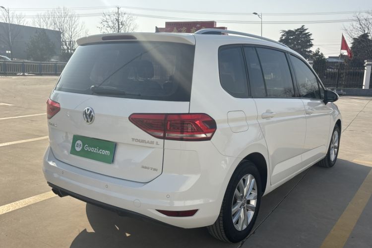 Used Volkswagen Touran 2018 Volkswagen Touran L 280TSI DSG Comfort Edition 7 Seats China V Emission Standard