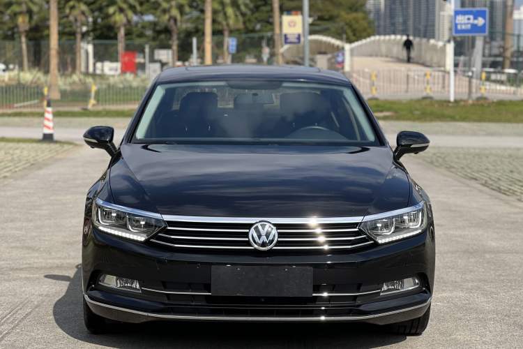 Used Volkswagen Magotan 2019 330TSI DSG Leading Model China VI Standard