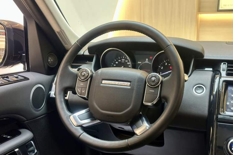 Used Land Rover Discovery 2017 3.0 SC V6 SE