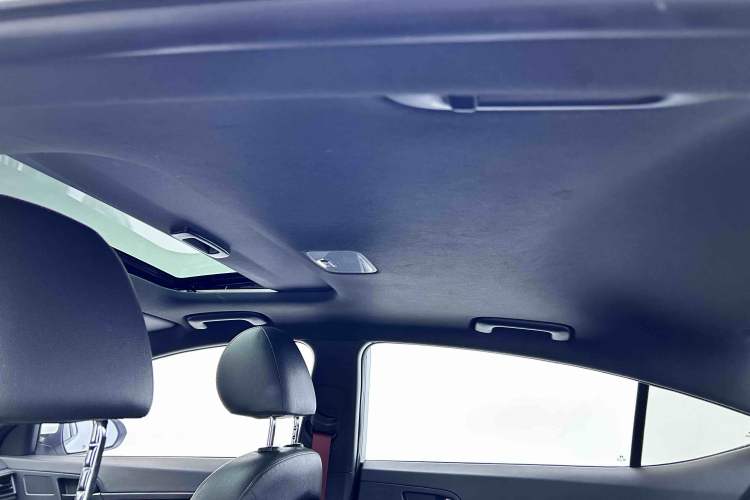 Used Hyundai Elantra 2019 1.4T Dual-Clutch Xuan Dong · Dynamic Model