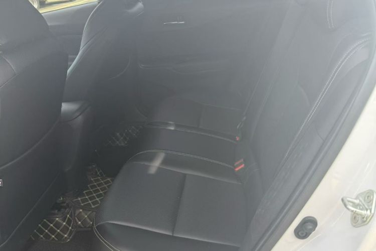 Used Toyota IZOA 2021 2.0L Enjoy Edition
