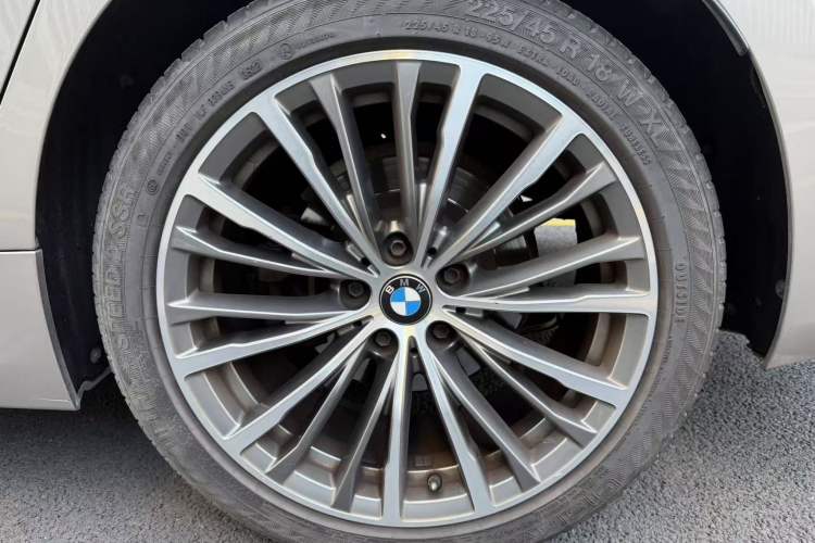 Used BMW 3 Series 2020 325Li First Edition
