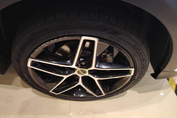 Used Roewe RX5 2021 PLUS 330TGI Automatic National Trend Intelligent Deluxe Edition
