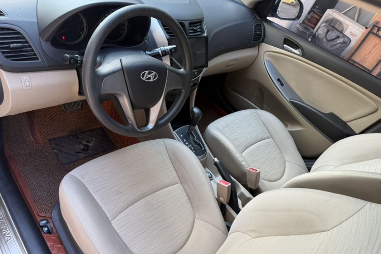 Used Hyundai Verna 2014 1.4L Automatic Leading-Edge GLX
