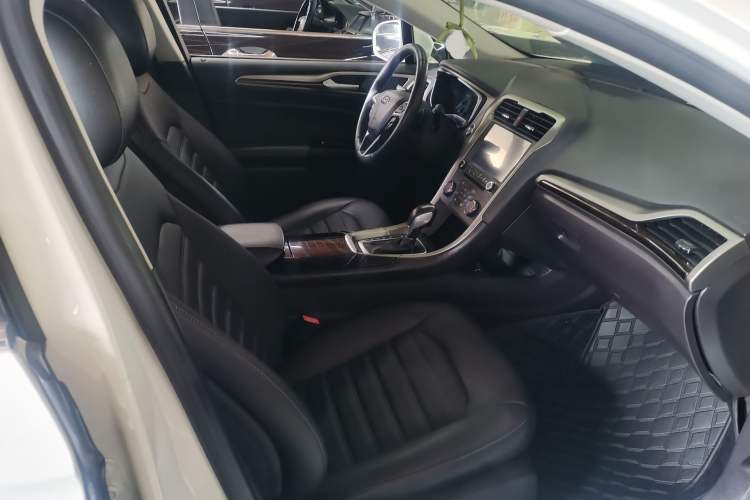 Used Ford Mondeo 2013 2.0L GTDi 200 Fashion Edition
