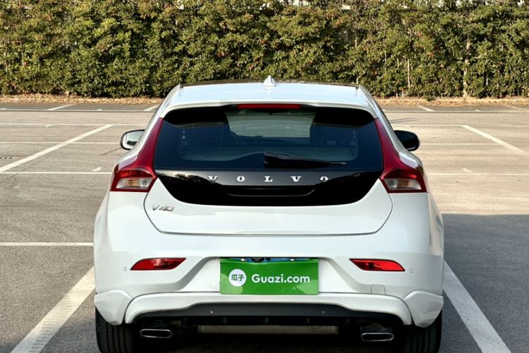 Used Volvo V40 2015 1.6T Zhiyi Edition