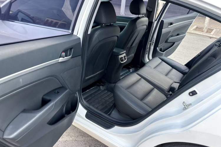 Used Hyundai Elantra 2019 1.5L CVT ZhiXuan – Elite Version
