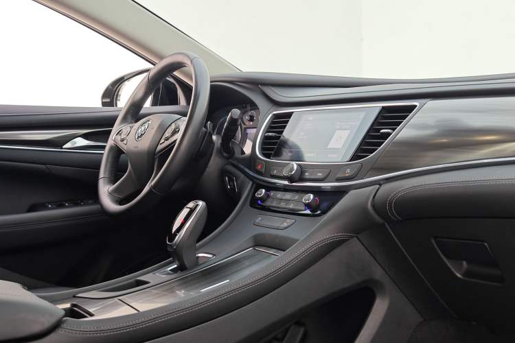 Used Buick LaCrosse 2022 552T Luxury Version
