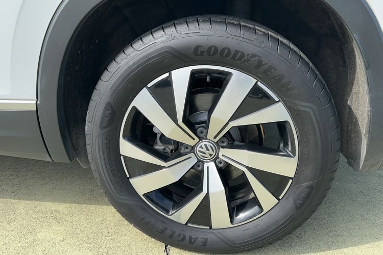 Used Volkswagen Tayron 2021 330TSI Two-Wheel Drive Luxury Connected Version Plus
