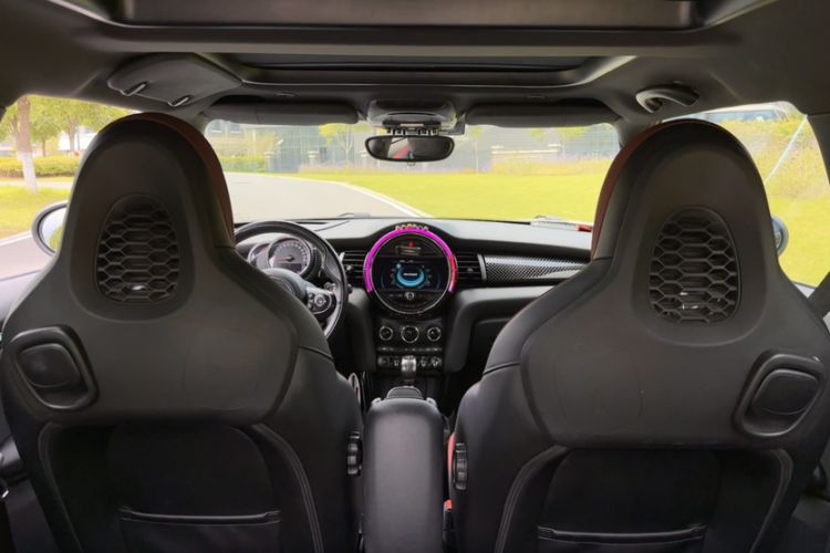 Used  JCW 2015 2.0T JOHN COOPER WORKS
