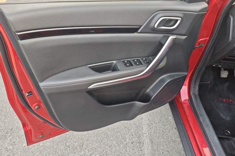 Used Dongfeng Aeolus AX4 2017 1.6L Manual ChaoShang Model