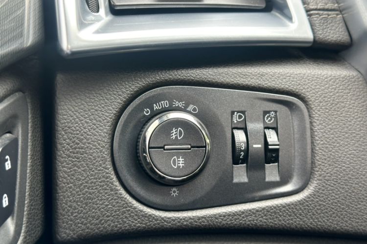 Used Cadillac SRX 2014 3.0L Comfort Model
