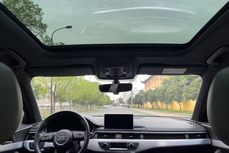 Used Audi A4L 2019 40 TFSI Fashion Edition China VI Emission Standard
