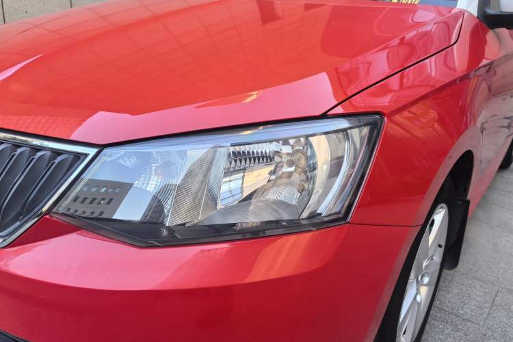 Used Skoda Fabia 2015 1.4L Automatic Chuanxing Edition
