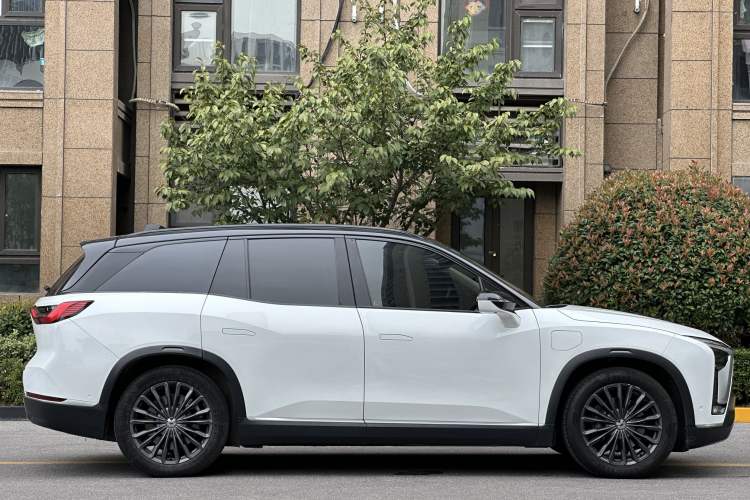 Used Nio ES8 2020 415 km Range 6-Seater Version