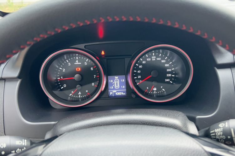 Used Haval H6 2015 Sport Edition 1.5T Automatic Two-Wheel Drive Luxury Model
