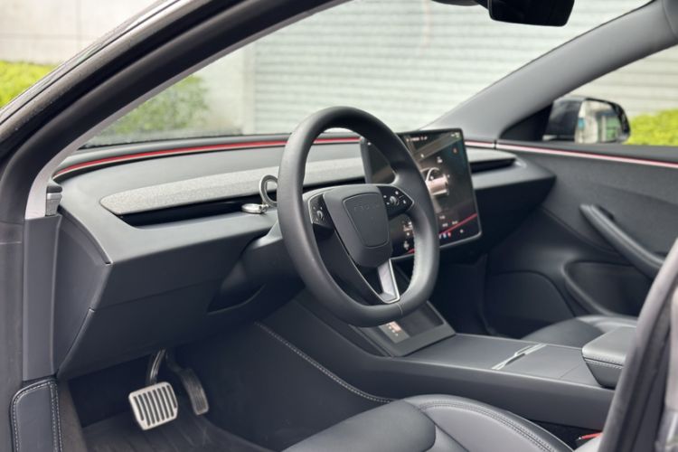 Used Tesla Model 3 2023 Rear-Wheel-Drive Version
