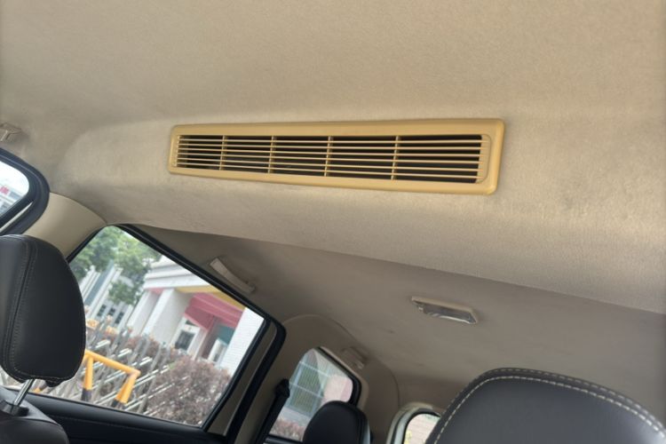 Used Dongfeng Fengon 330 2019 1.5L 330S Manual Comfort Version China VI Standard
