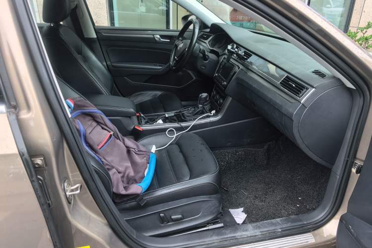 Used Volkswagen Passat 2017 330TSI DSG Luxury Edition
