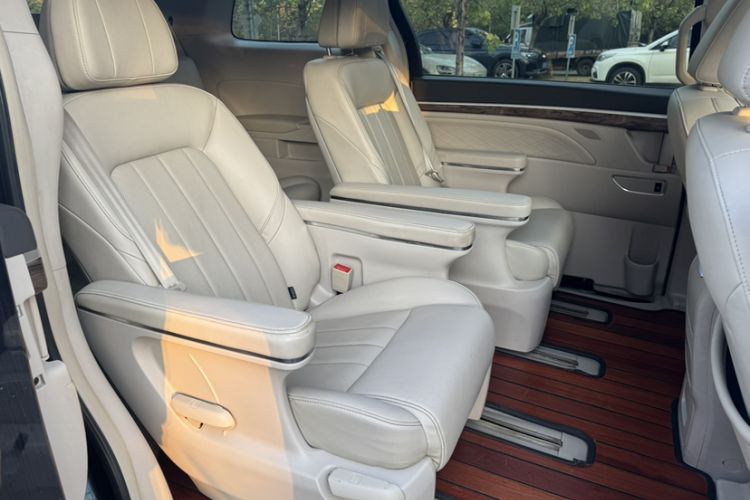 Used GAC Trumpchi M8 2018 320T Luxury Edition
