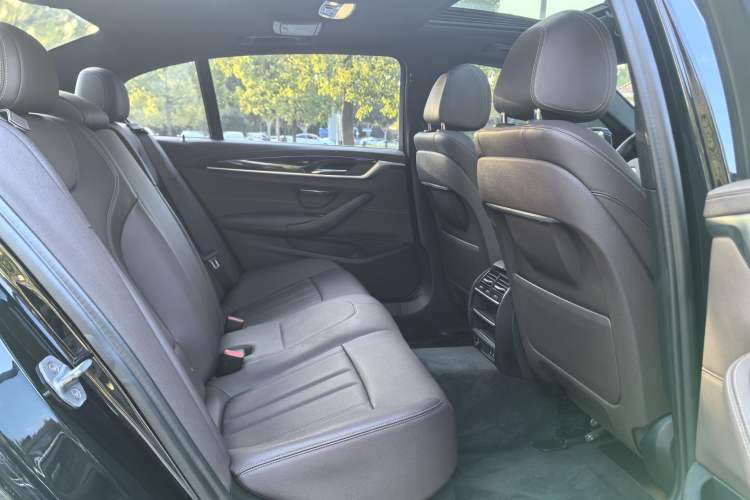 Used BMW 5 Series 2020 525Li M Sport Package
