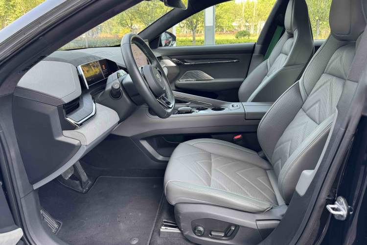 Used Zeekr 001 2023 WE Edition 100 kWh
