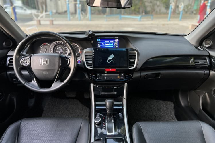 Used Honda Accord 2016 2.0L Elite Edition
