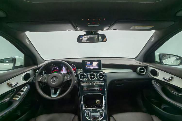 Used Mercedes-Benz GLC 2018 GLC 200 4MATIC
