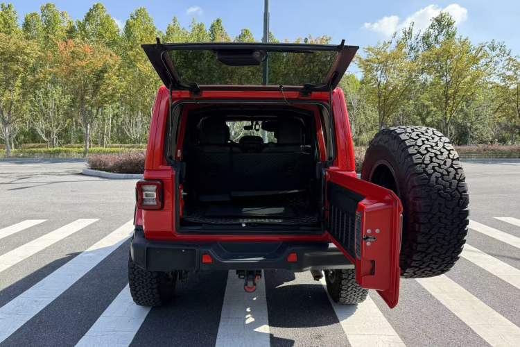 Used  Wrangler 2022 2.0T High Altitude Four-Door Edition
