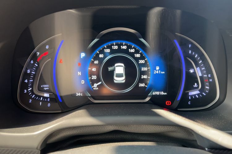 Used Hyundai Elantra 2019 1.4T Dual-Clutch Xuan Dong · Dynamic Model
